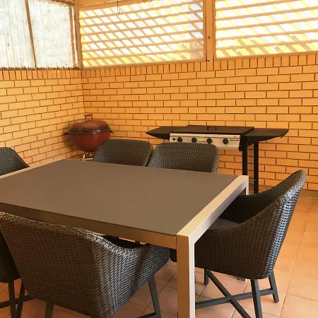 Adelaide'S Holiday Home- Upper Level 2 Modbury Exterior photo