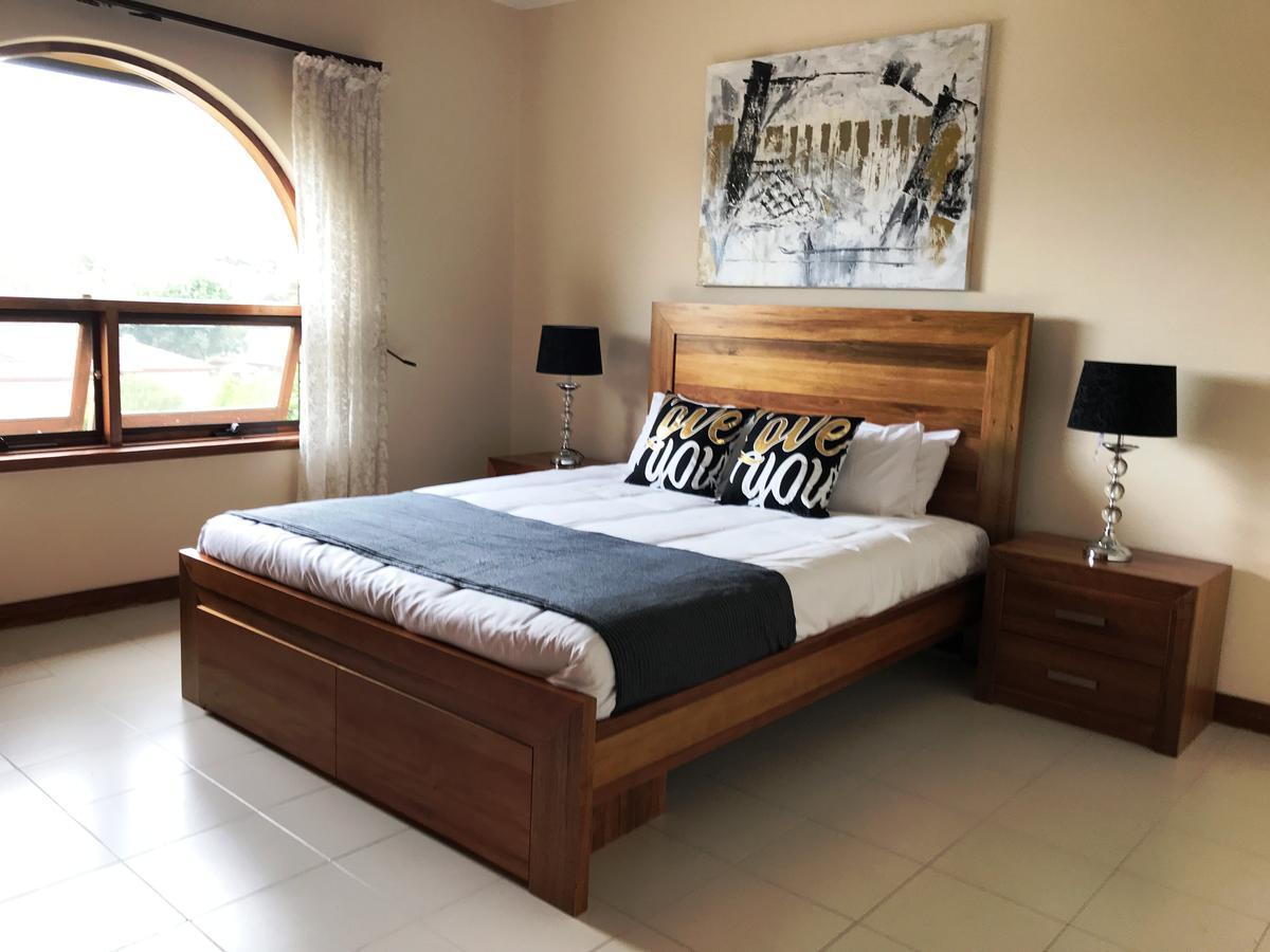 Adelaide's Home- Upper Level 2 Modbury
